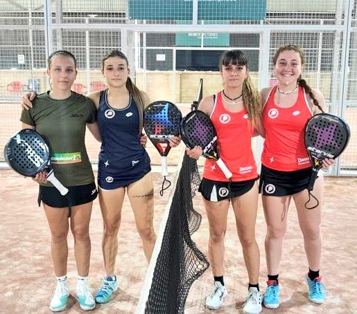 Esta tarde Mikel, Valeria, Paula, Dani, León, Pablo y Lorena, con sus respectiv@s compañer@s, buscarán plaza para la final de mañana del TyC 3.

Y eso que el calor no se lo está poniendo fácil, con temperaturas que han superado los 35°C en #Jaén 🥵

¡Podéis con todo, chic@s! 💪