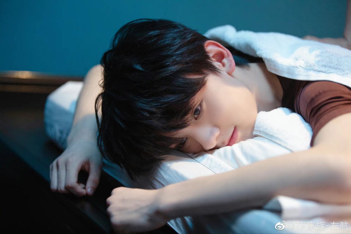 ZUOHANG_TH_'s tweet photo. 🥟2022/05/21✨
       [#ZuoHang weibo update]

“นวดผ่อนคลาย ส——บาย——มากๆ”

 🔗https://t.co/apk95cfk0Q

หากแปลผิดพลาดต้องขออภัยด้วยนะคะ

#左航 #TFfamily #TF家族 https://t.co/9ZMGg6gxYu