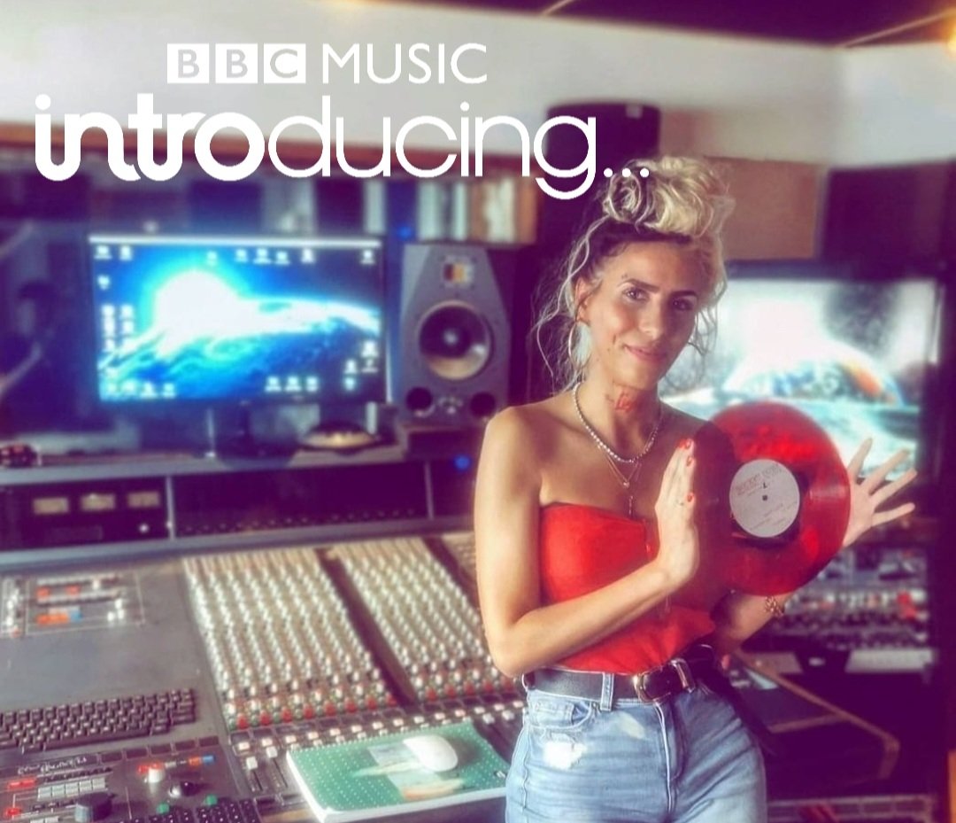 JadeVoice's tweet image. Catch my latest track #CTMN with @joeburgermusic &amp;amp; @fernquestmusic Spinning tonight on @bbcintroducingsouthandwest from 9pm 
Plus more from the talented 🍔 
.
#bbcintroducing #UKG #newmusic #radioplay #bbc