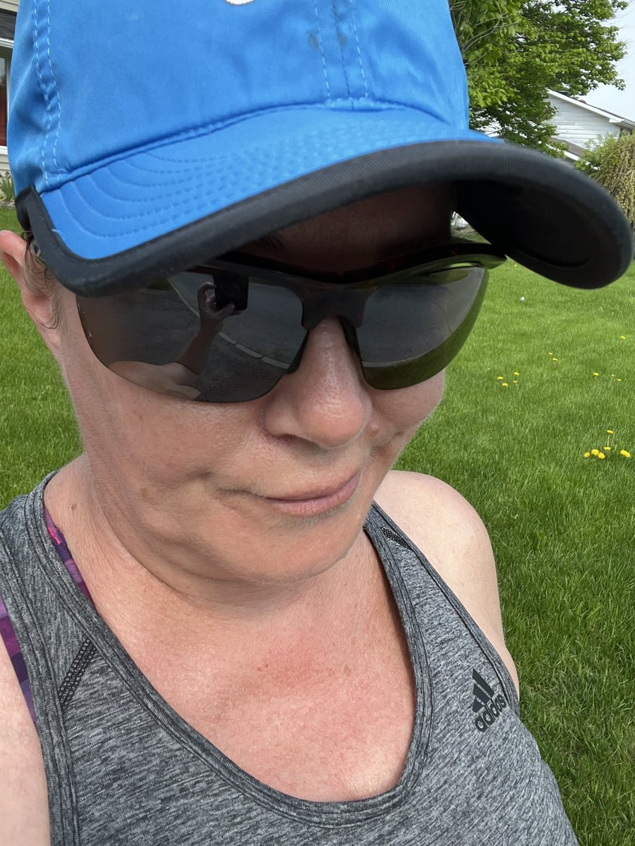 melhaskins's tweet photo. In winter it makes sense to sit back and relax with coffee before a run because it warms up outside. π₯Ά
In summer it does NOT make sense to sit back and relax with a coffee before a run because it WARMS UP OUTSIDE. π₯΅
#WhenWillILearn #summerRunner #LessonsInRunning #IAmADummy https://t.co/tqW278MEpb