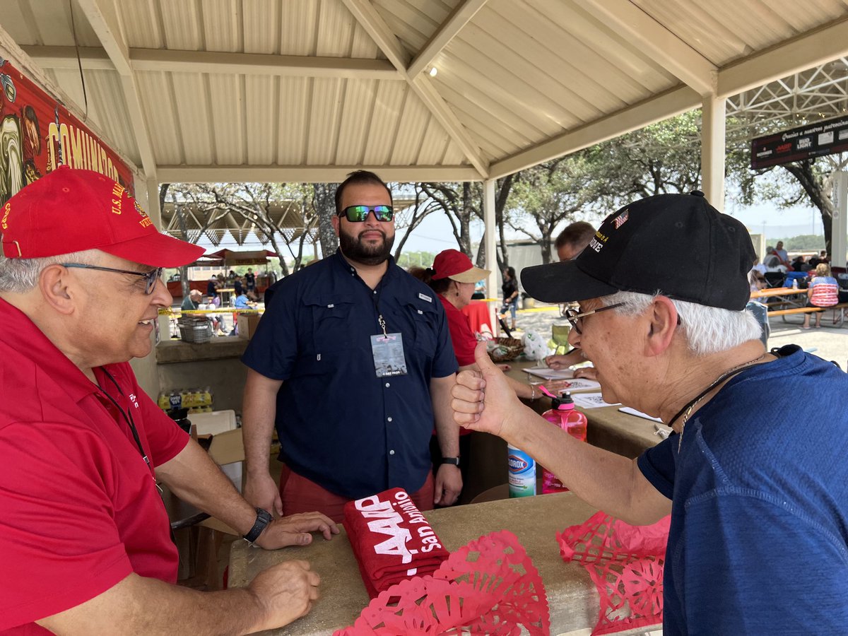 SAlisarodriguez's tweet photo. โฆ@IsmaelSatxโฉ and our โฆ@AARPTXโฉ volunteers in San Antonio are talking up our #AARP mission with Conjunto2022 attendees. Many of them members and others very interested prospects! #funwithapurpose โฆ@TheGuadalupeโฉ https://t.co/DVY0WCbs2a