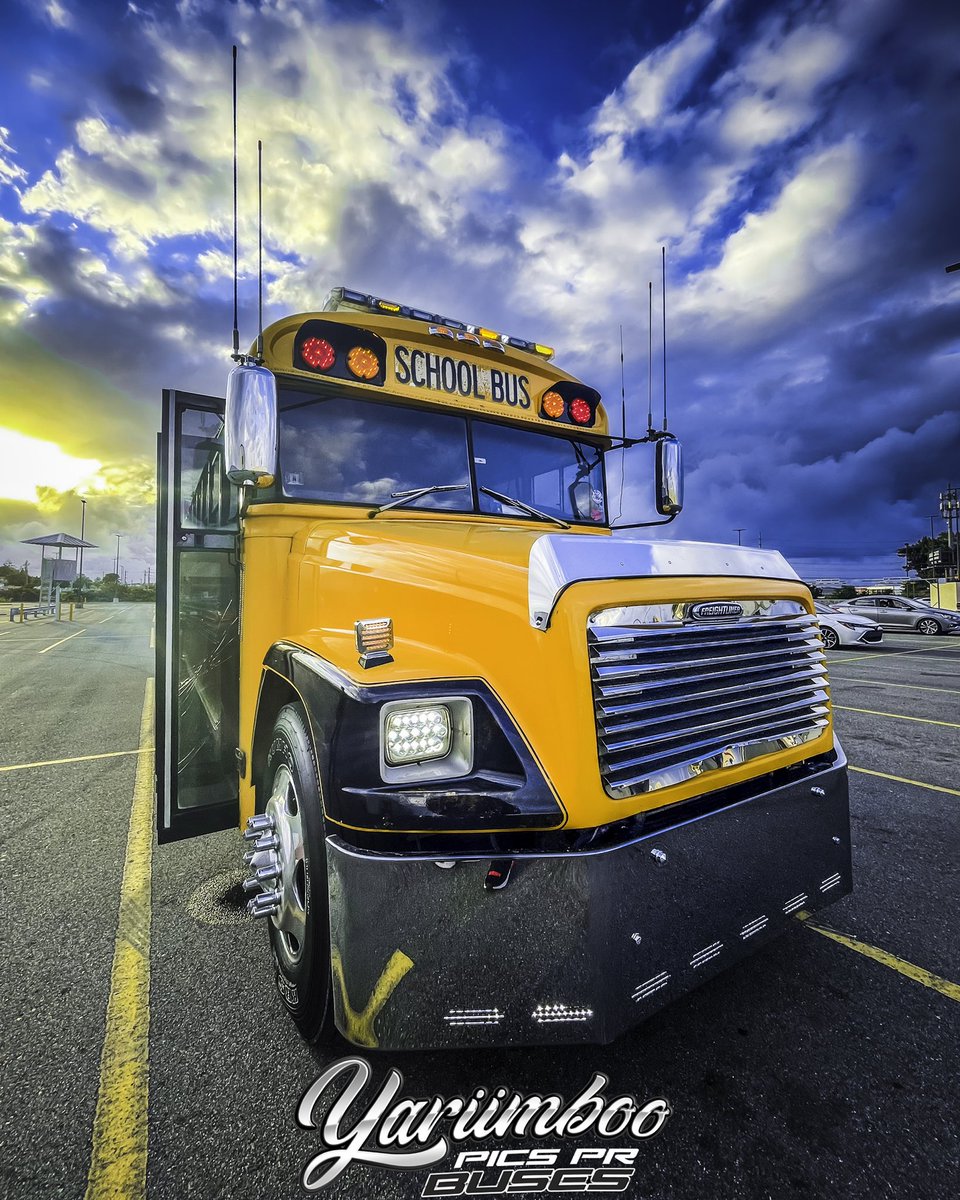 puertoricobuses's tweet photo. [FREIGHTLINER FS-65 SCHOOL BUS] #SpiderMan • Erick Transport By Tatito’s - 🇵🇷📷🔥🔥 | 📸: 27/02/2022
-
#FREIGHTLINER • #BLUEBIRDBUS • #TEAMPUERTORICOBUSES • #PUERTORICOBUSES https://t.co/byQHs0phNv