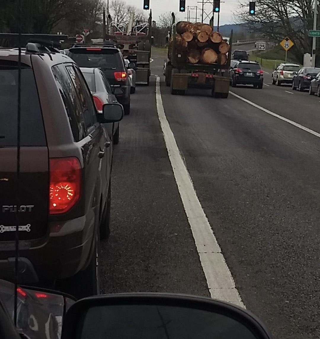 atmylimitlol's tweet photo. Everyone in that lane watched Final Destination 🥲 https://t.co/TleAzbgdMd