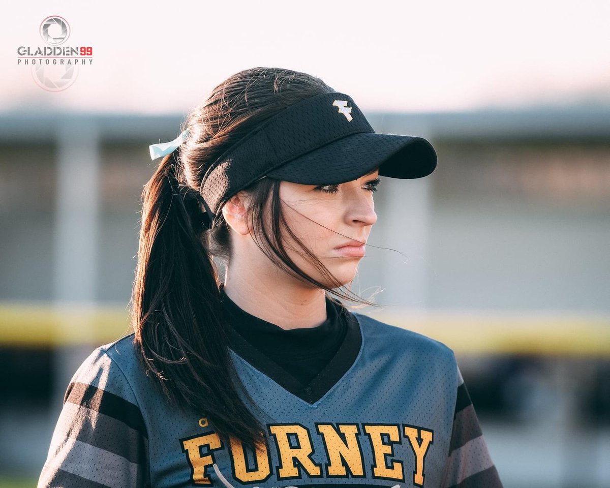 JaedenThrasher's tweet photo. Today I played my last game with Forney across my chest. We weren’t just a team we were a family. The past 4 years has made my heart so full and I can’t wait for the next chapter in my life. #10 signing out✅ https://t.co/zBjEXMGMcU