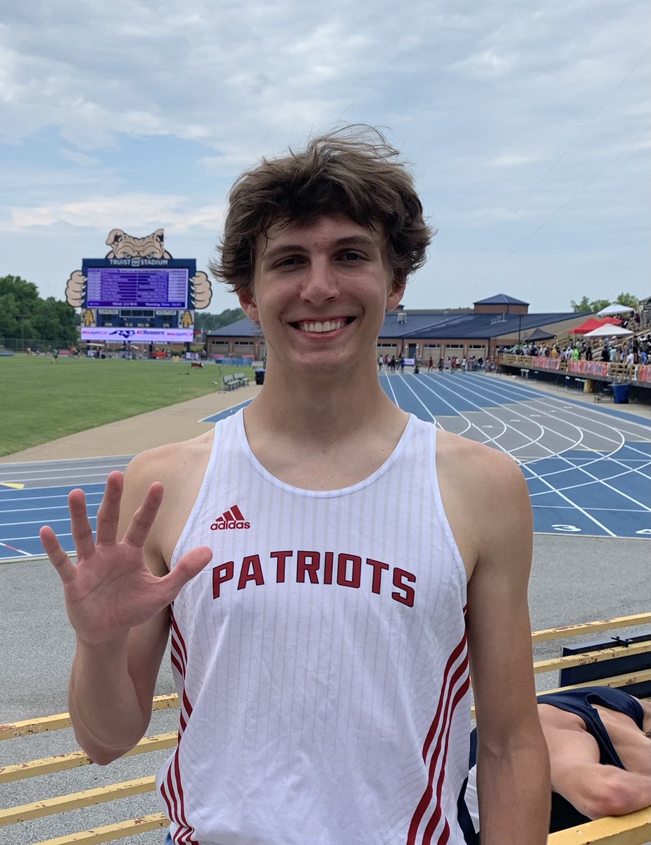 Jonny Barta placed 5th in the 300H (39.90)! Congrats on a great season!!!