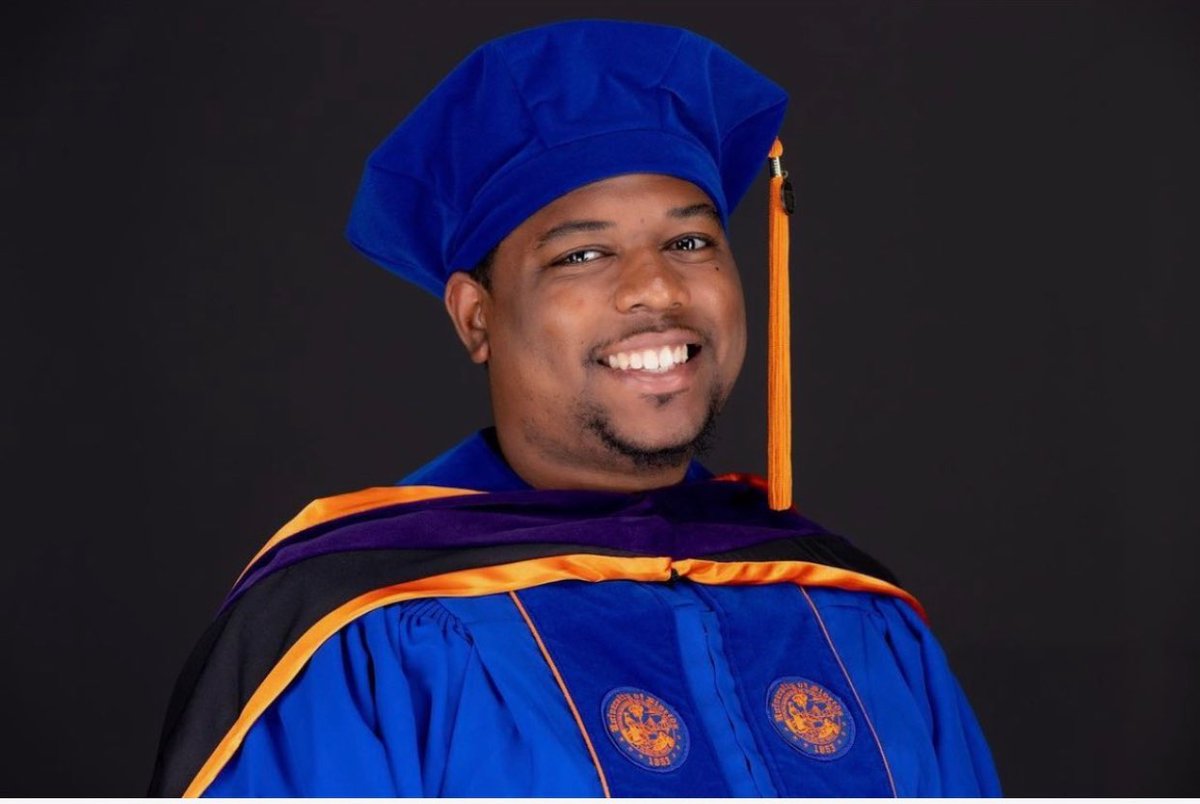 SASWhiteTigers's tweet photo. Congratulations to SAS Alumni Kyle Forges who was part of the 2021 National Champion Moot Court Team and recognized as Best Oralist. Kyle just graduated from the University of Florida College of Law. #sasdreamfactory #saspride @MDCPSSouth @SuptDotres @MDCPS https://t.co/ljGzYIbFrQ