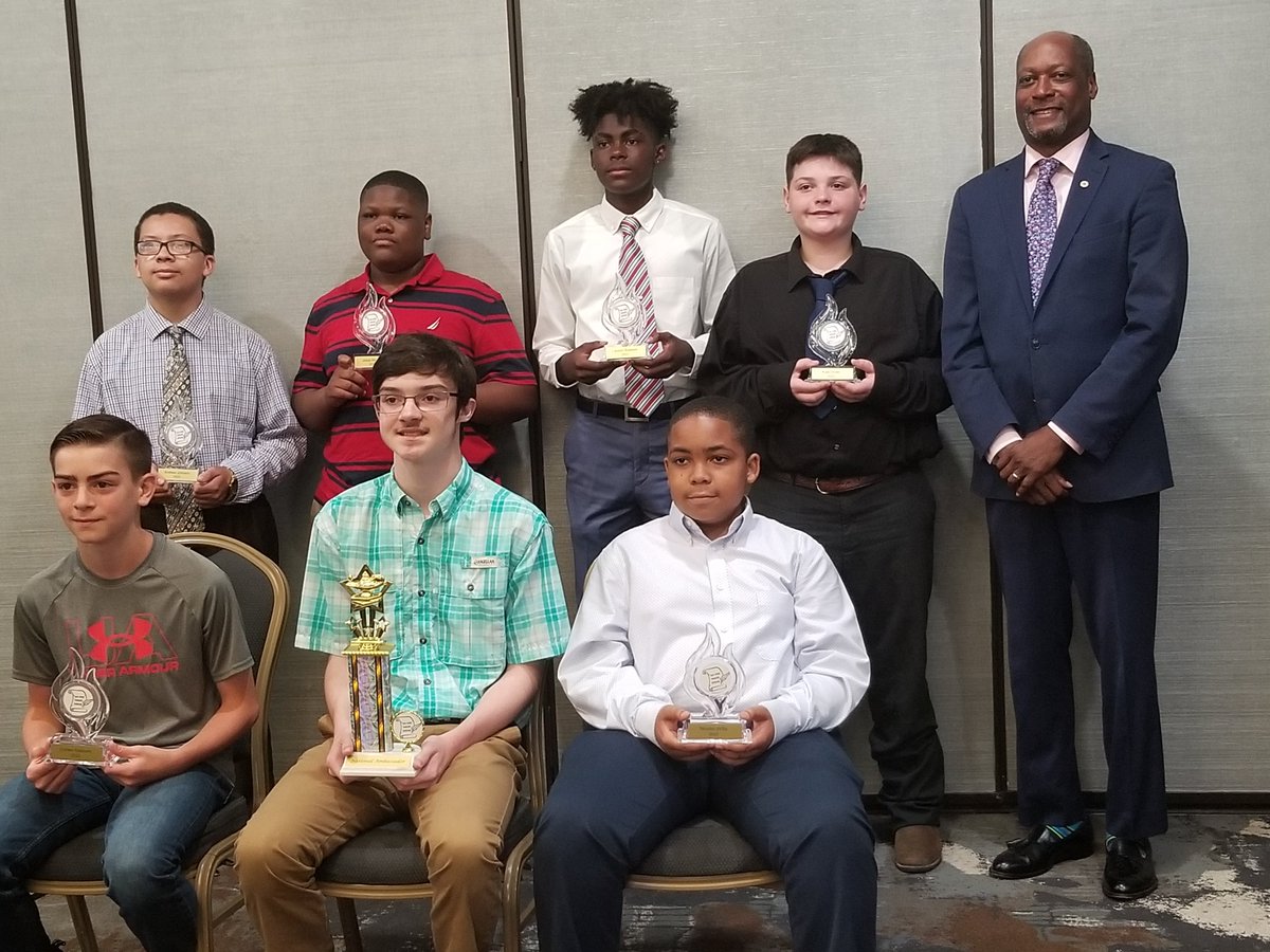 dblack307's tweet photo. I could not have been more proud of #JMCSS  Middle School students at the "Do the Write Thing" Award Banquet. The essays were outstanding! Thank you #JMCSS teachers and Principals for working  with  the students. https://t.co/W1nYfc8BnN