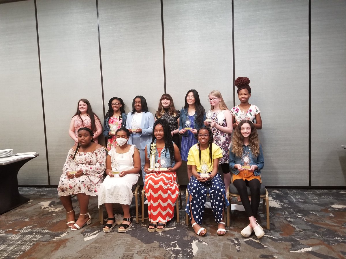 dblack307's tweet photo. I could not have been more proud of #JMCSS  Middle School students at the "Do the Write Thing" Award Banquet. The essays were outstanding! Thank you #JMCSS teachers and Principals for working  with  the students. https://t.co/W1nYfc8BnN