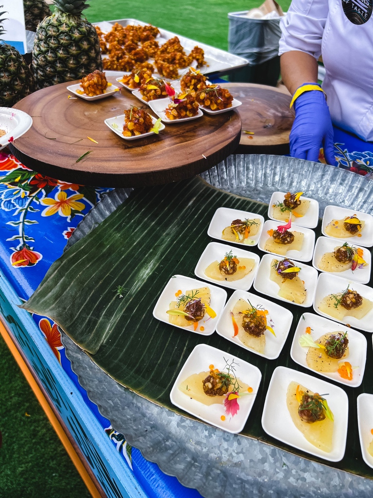 jasperhlynn's tweet photo. A few weeks ago I was invited out to the @MastersofTaste festival. Wonderful to see the LA food scene out and eating together. Absorbing advice from these amazing chefs was inspiring. #MastersofTaste #Chef #LosAngeles https://t.co/ZNf7lfANsN