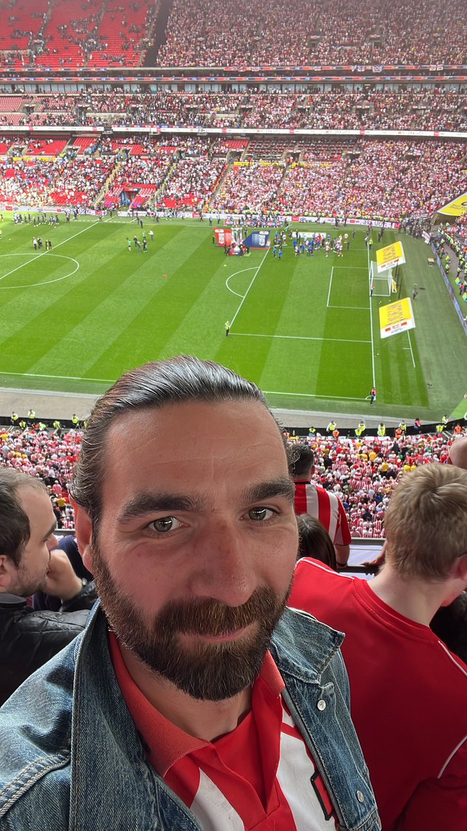 Dean Pugh (@deanofberlin) on Twitter photo 