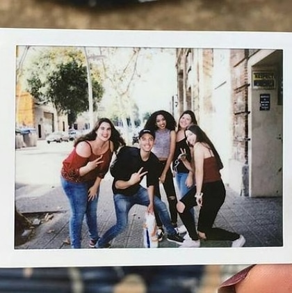 CarletaLandry's tweet photo. Just how fast the night changes...🥺💫
Te queremos @IamLeroySanchez 💛

Elevated Tour 2017 (1&amp;2)/ Standby Tour 2022 https://t.co/Ls0W4j4nem