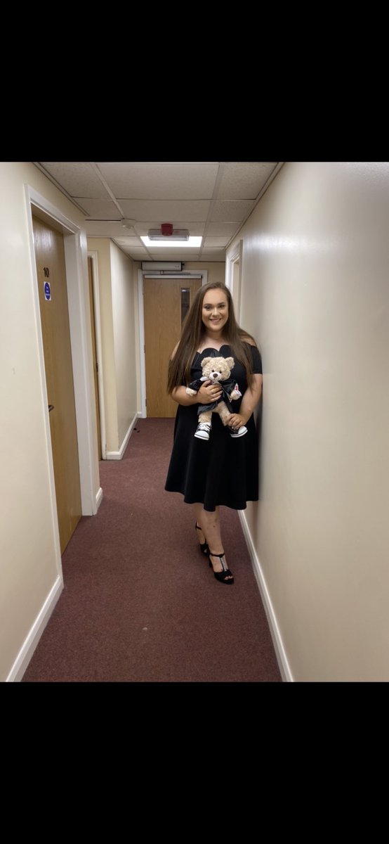 MissnunnE's tweet photo. EHU Graduation Ball👩🏻‍🎓👩🏻‍🎓 https://t.co/1u6mwLYvMd