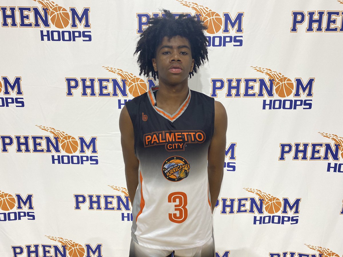 Phenom_Hoops's tweet photo. MVP - Palmetto City Hurricanes 

Damon Howey - 15 points, 6 rebounds, 3 assists #PhenomG3 https://t.co/4h3trR8jvt