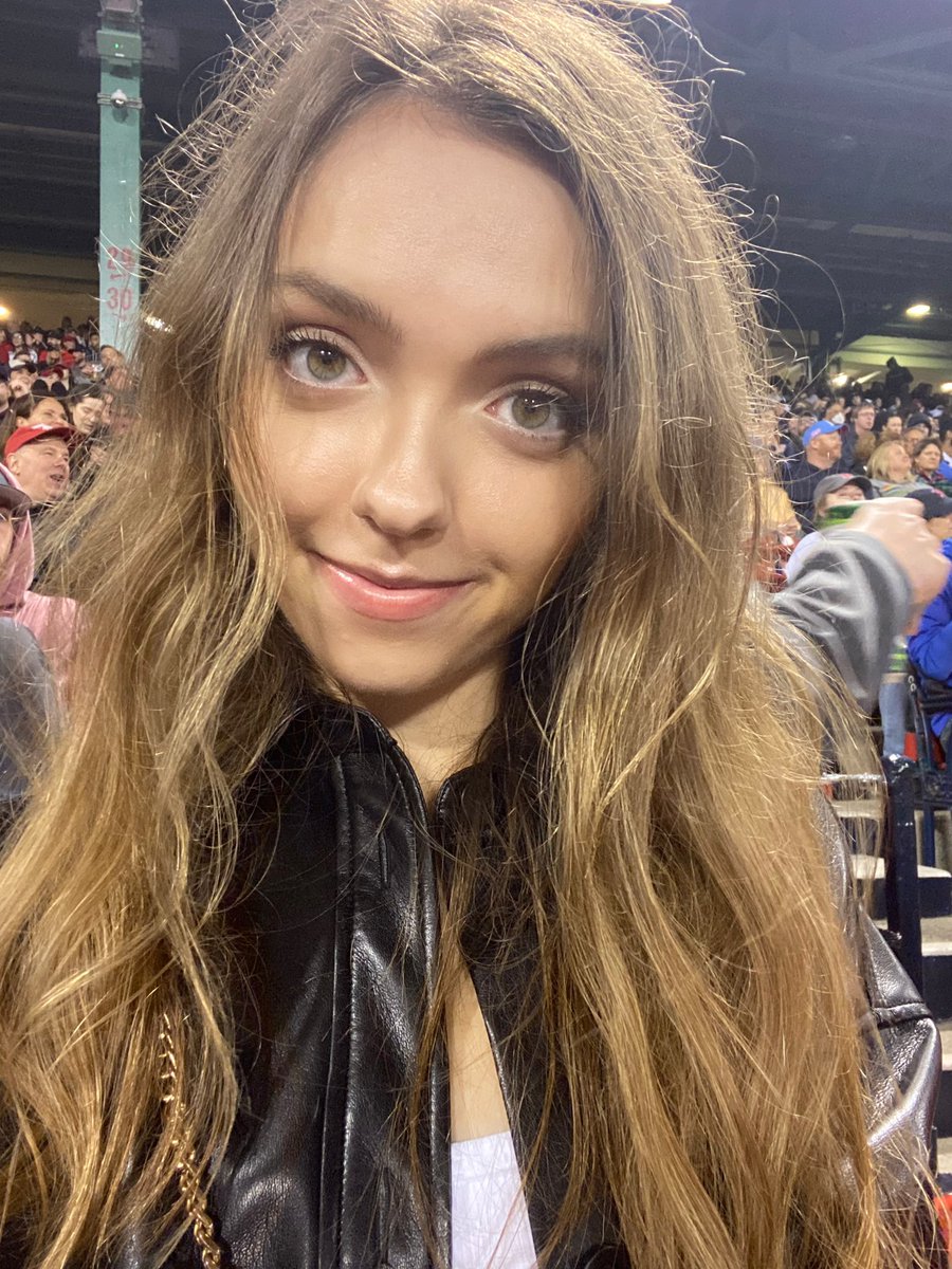 MLBillustrated's tweet photo. Felt cute at Fenway, might delete later… ⚾️ https://t.co/q0lMnm2qWV