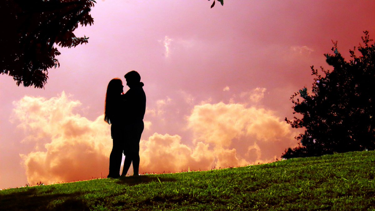 RoundbackMedia's tweet photo. Siluetas amantes🌤❤️
.
📸: Canon T5 + Photoshop

#foto #pic #picoftheday #love #amor #photo
#photoshoot #photography #art #surreal #novios
#instagood #beautiful #cute #tbt #vsco #sun https://t.co/nbie9ZxY5s