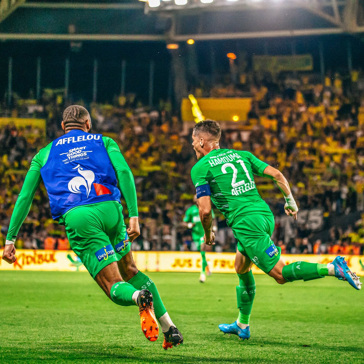 ASSEofficiel's tweet photo. Les lobs, les grands ponts, les enroulés lucarne... OK.

Mais le 𝟱𝟬𝗲̀𝗺𝗲 en @Ligue1UberEats restera à jamais le plus beau 💚 https://t.co/Wr0ld5p2mM