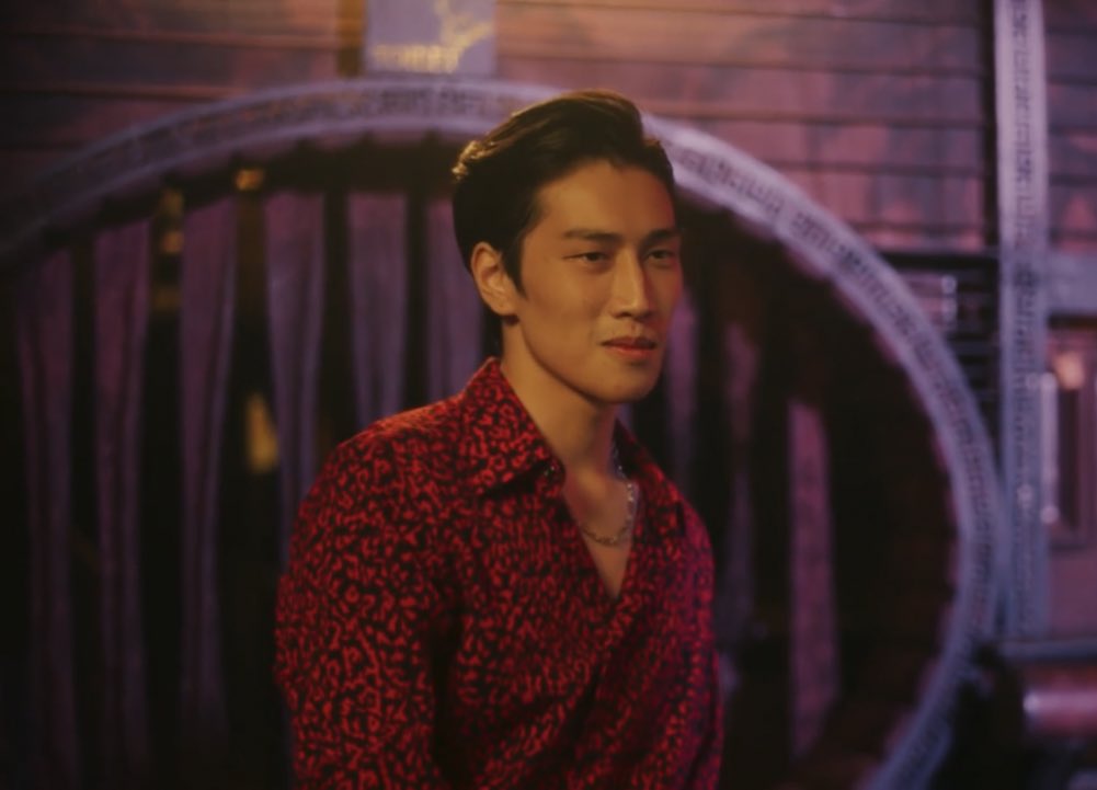 sfkkfs_'s tweet photo. แต่บอกไว้เลยอีพีนี้ เวกัสหล่อมาก หล่อเรี่ยราด หล่อโคตรหล่อ หล่อทั้งอีพี หล่อจนยอม #KinnPorscheEP7 https://t.co/GnoNNTQaYS