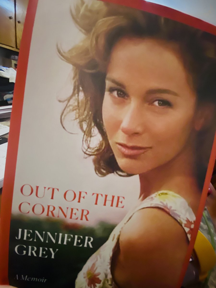 BreezyPuffs's tweet photo. Jennifer Grey is an absolute ICON and we don't deserve her. She deserves EVERYTHING. 😭 I'm getting married in 39 days at the same place where she made CINEMATIC HISTORY, did I invite her? Yes, will she probably see it? No. My excitement will not waiver. https://t.co/Rb3CUc5vNV