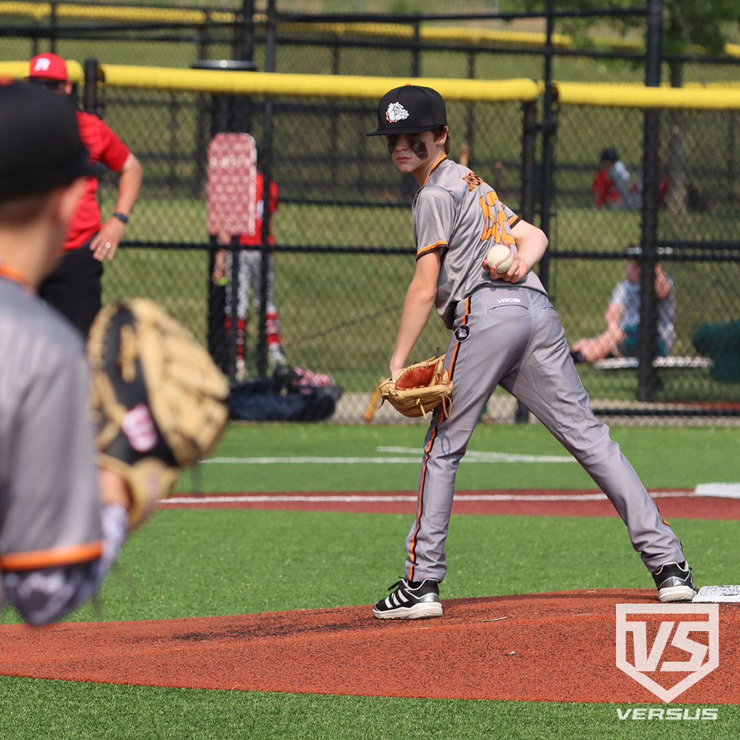 versusball's tweet photo. The pitcher eyes the runner and goes into the stretch position. #Versus https://t.co/IZWExpmCrf