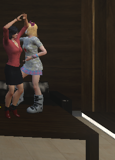 Santa_Hat_Girl's tweet photo. Love show. Humans. Strange. (#SWLRP, @DJ_Raygun @QS_Radio) https://t.co/5YA4mfTdcJ