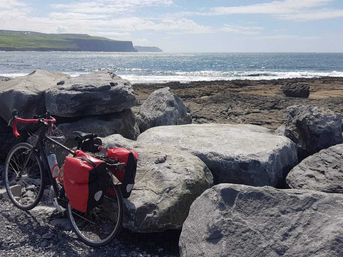 WoW_CycleLoves's tweet photo. Resting again this weekend (its a hardlife but someone's got to do it)!
Visiting the Aran Islands, admiring yesterday's cycle from afar, swimming and soaking up the culture
#nofilter #Mizmal2022
@CliffsofMoherIE
@wildatlanticway https://t.co/nQp0LU6YPG