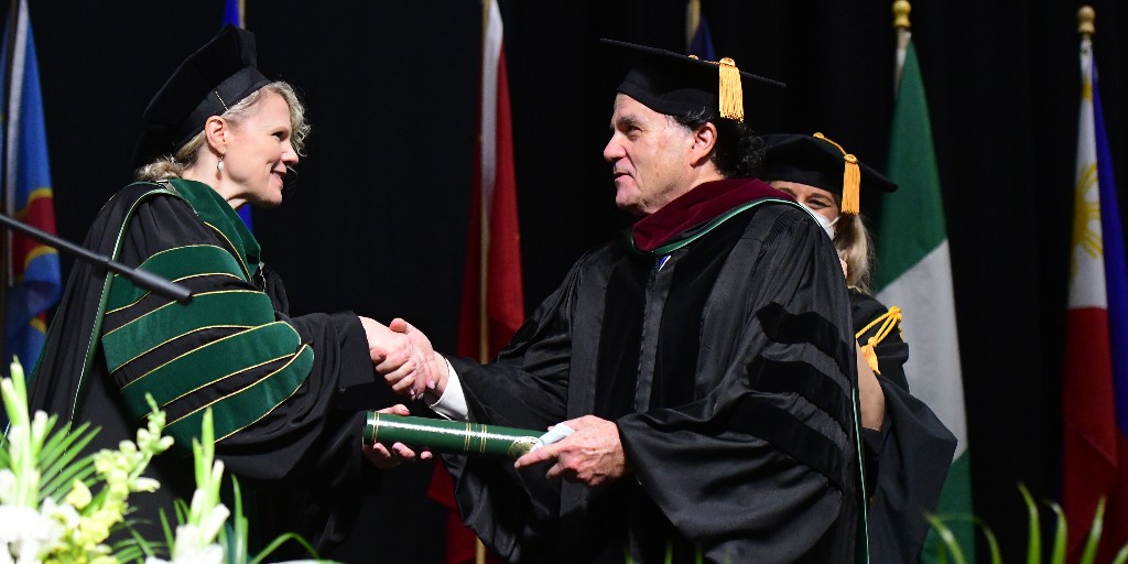McDanielCollege's tweet photo. Highlights from today’s Graduate Commencement Ceremony at #McDaniel. 209 students received master’s degrees + @danrodricks received an hon. degree. Rose Yoder Vader Wyse received The B. Jill Brooks Hodge Professional Development Award! https://t.co/Q7EdeClyfo #McDaniel22 https://t.co/NL5UVK7VEV