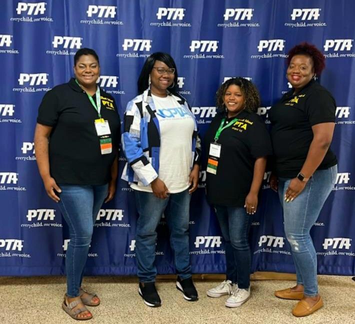 Good times at the <a href="/VirginiaPTA/">Virginia PTA</a> Annual Meeting today with PTA leaders from Local Units in @NPSchools. #inthistogether