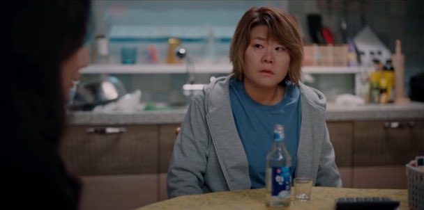 winterbearjm's tweet image. ดู #OurBluesEp13 แล้วยกให้เรื่องของ มีรันกับอึนฮี เป็นอีกตอนที่ชอบในเรื่องนี้เลย  นึกถึงคำพูดที่ว่า ‘ยิ่งสนิทกันแค่ไหน ก็ต้องถนอมน้ำใจกันให้มากๆ’ อะไรแบบนั้น  มีรันก็เป็นตลค.เทาๆอ่ะ พูดอะไรไปแบบไม่นึกถึงใจคนฟัง แต่พอรู้ตัวก็พร้อมที่จะขอโทษอย่างจริงใจ แต่อึนฮีเลือกที่จะไม่บอกอะไร