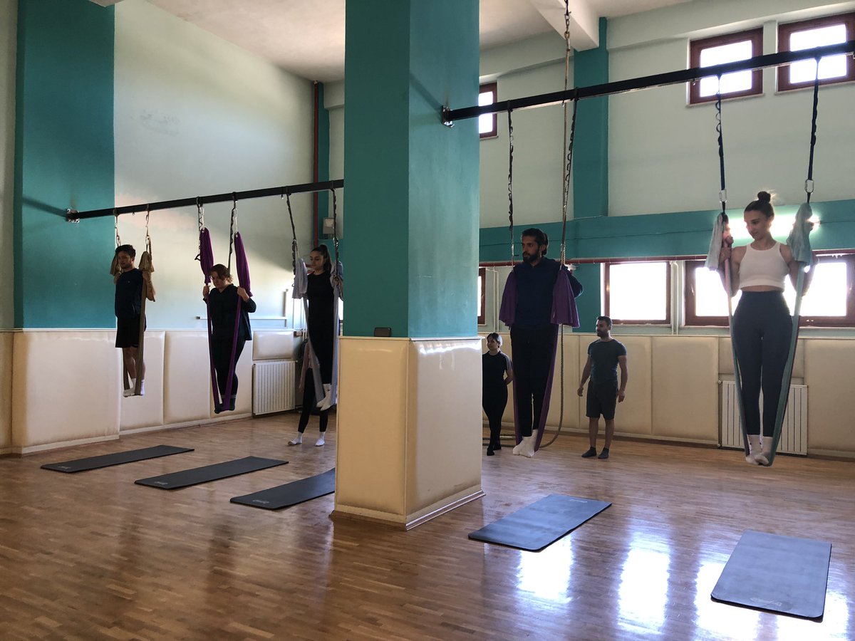 DPÜ Spor Bilimleri Fakültesi Antrenörlük Eğitimi Bölümünün organize ettiği ve fakültemiz eski mezunlarından Saloon Bodrum işletmecisi Şebnem Vehibe Çamur tarafından verilen workshop bugün tamamlandı. Hocamıza katkılarından dolayı teşekkür ederiz.
@dpusbf 
<a href="/universitemDPU/">Kütahya Dumlupınar Üniversitesi</a>