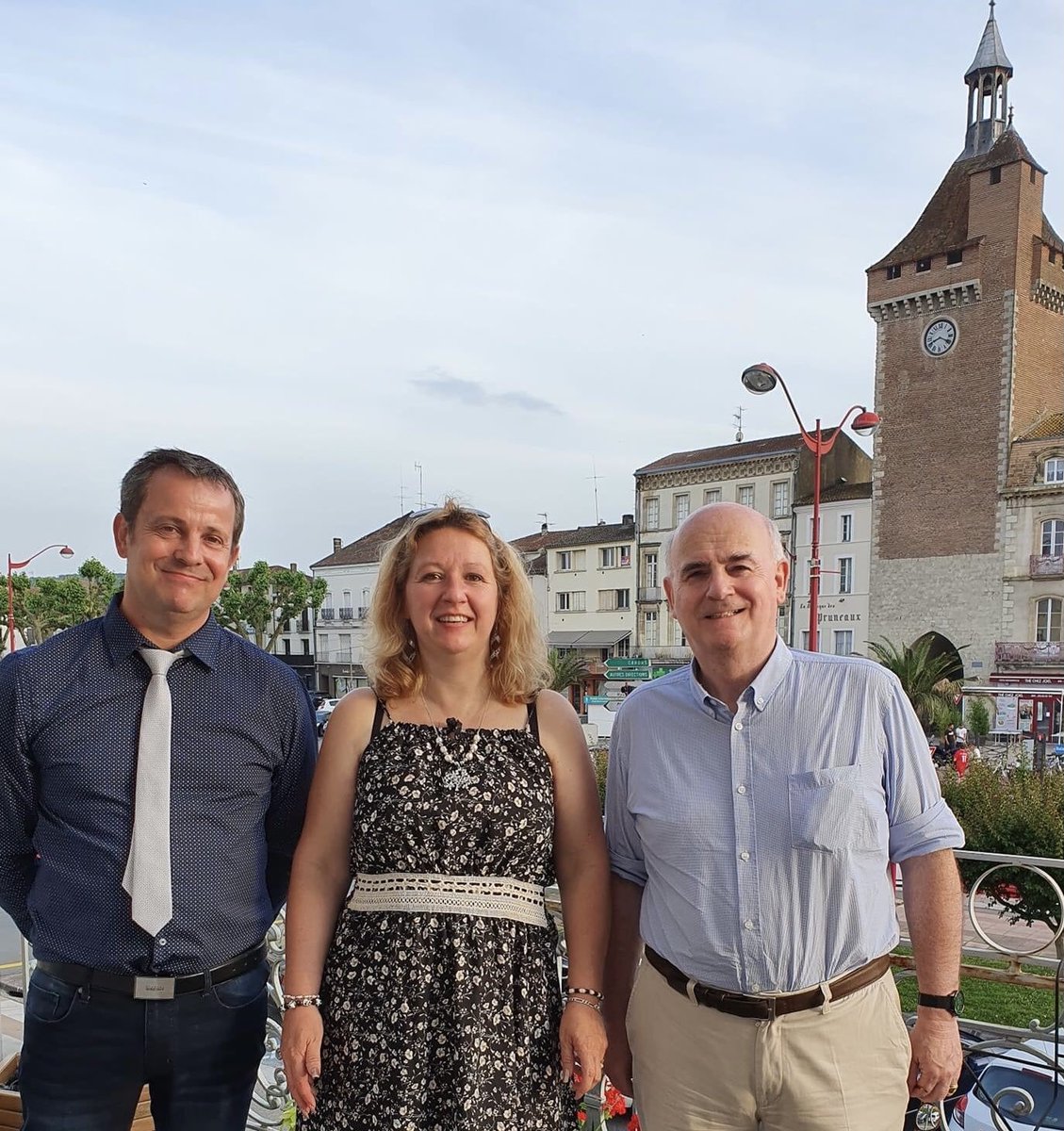 TdlTocnaye's tweet photo. Double joie de découvrir #VilleneuveSurLot (et le #PaysDeSerres) et de soutenir nos candidats #RN47 avec @AnnickCousin_RN lors d’une #ConférenceDePresse très efficace avec la @ladepechedumidi et @sudouest et bien sûr de la réunion publique qui a suivi ! https://t.co/EvFjYRVOFR