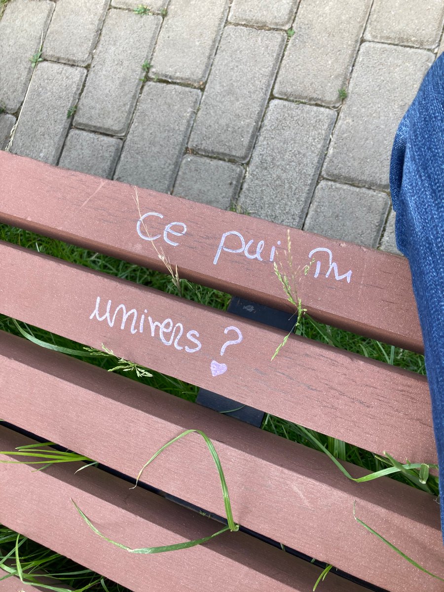 FlaviaVasilescu's tweet photo. #SaturdayThoughts what do you put in the universe? https://t.co/IHc5PKsOnh