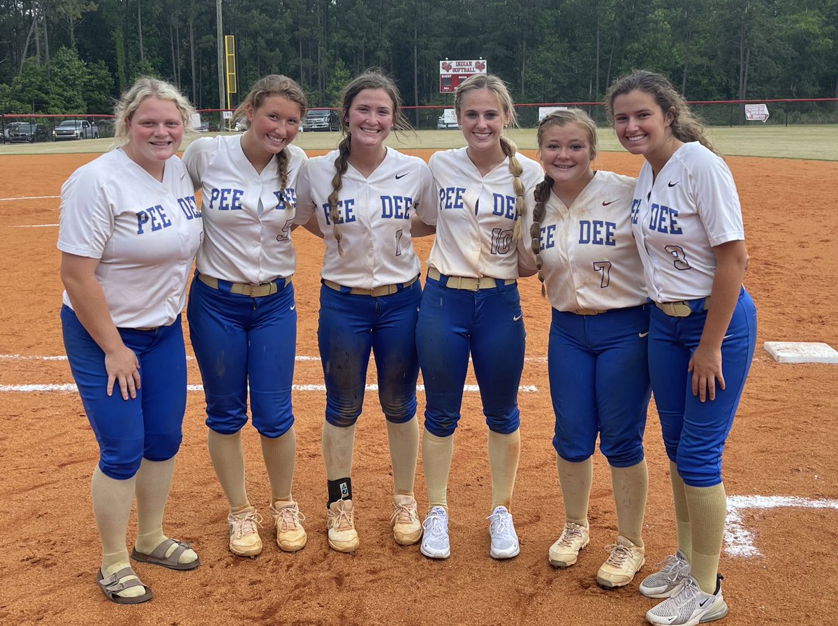 PDAGoldenEagles's tweet photo. Congratulations to our 2022 🥎 All Star Game participants: Allison Carter, Allie Briley, Jordan Perritt, Lizzie McCaskill, Maddie Coward, and Gracyn Hyatt. https://t.co/BxFSs1mUxi