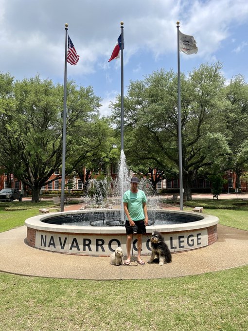 Watch daniel tosh's leaked NSFW photo on TwXstars