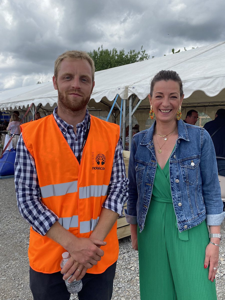 CaronDecroix's tweet photo. À #Brie pour la 1ère édition de la Fête du Bois. Merci à @marcsaintot et Hugues Nobécourt pour leur accueil. #legislative2022 #AvecVous #avecvirginie https://t.co/bKQtFx0SZC
