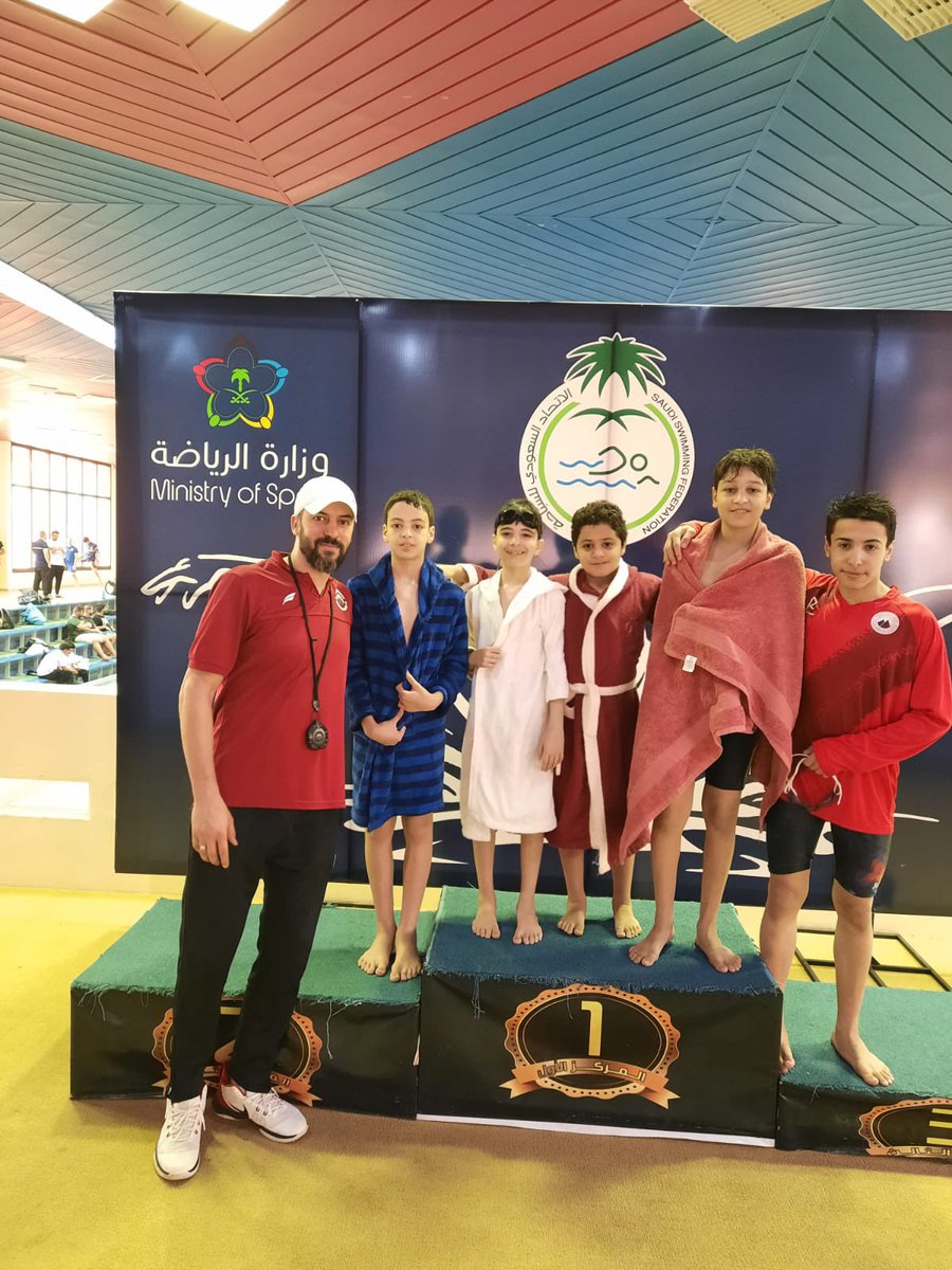 aljabalainFC's tweet photo. 📸 تغطية مصورة :

🏊🏻‍♂️ | جانب من مشاركة فرق نادي الجبلين للسباحة في بطولة منطقة حائل في مختلف الفئات .

وتم تحقيق عدداً من الميداليات والجوائز على مستوى البطولة 🎖.

#الجبلين https://t.co/7EGdqHq4qY