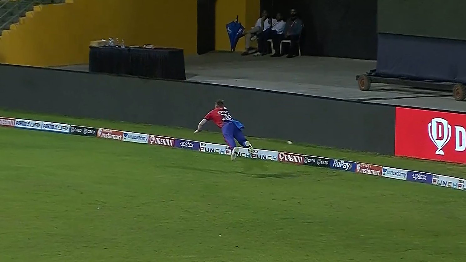 FTTJOBhUcAEpO2i?format=jpg&name=large