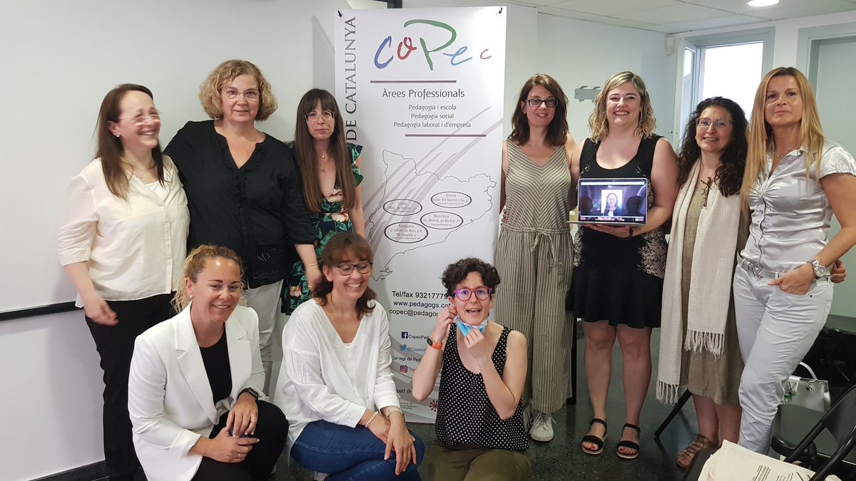 CopecPedagogs's tweet photo. Grup de Recerca d'Altes Capacitats i Atenció a la Diversitat a #CopecTarragona han fet les delicies dels assistents a l'acte #copec20anys amb dinàmiques pedagògiques sobre diferents aspectes que cal tenir en compte #pedagxgs i #psicopedagxgs en l'#AtencioDiversitat a l'aula. https://t.co/ErV2AIfVol