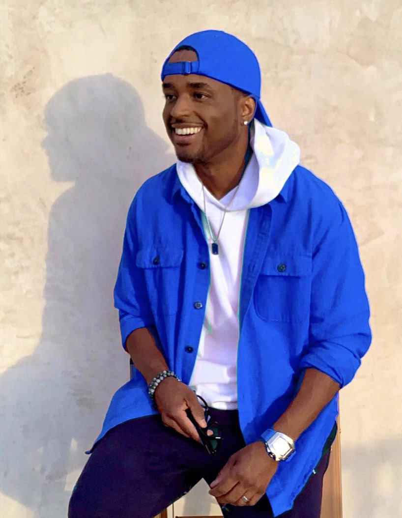 Remember that as you are feeling good, you are powerfully attracting greater things to yourself! 
#FeelGood 💙
#NoteToSelf 🔹