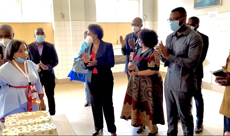 GildoMatiasJose's tweet photo. Celebramos os 70 anos da Escola Industrial de Luanda, hoje Instituto Politécnico Industrial de Luanda. Num encontro que reuniu várias gerações de alunos, professores e gestores, a Ministra da Educação, sublinhou a importância do IPIL na formação de quadros angolanos. #MED #IPIL https://t.co/X6jNmQSqlx