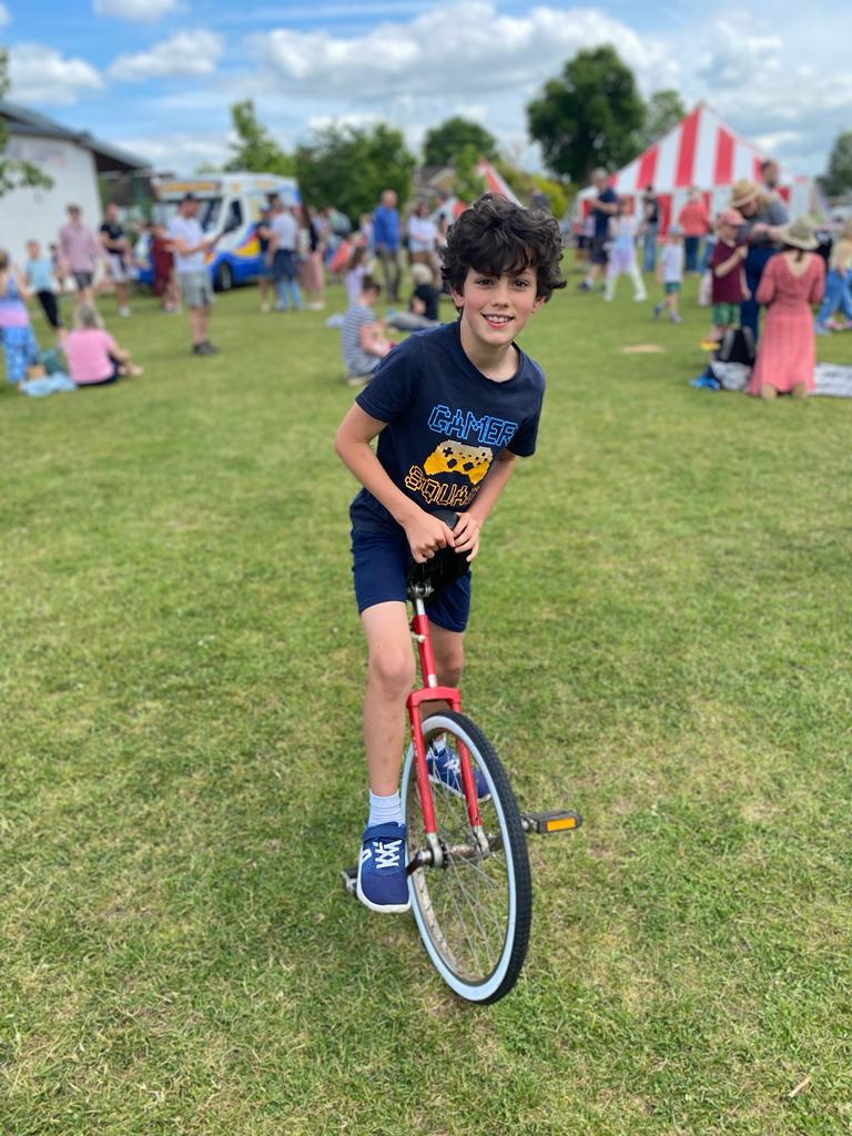 StPetersFarnham's tweet photo. Roll up! Roll up! This time National Festival Circus. Huge thanks to PTFA @farnhamherald @Artsmarkaward #nationalfestivalcircus #entertainment #circustricks #circus https://t.co/fWh1BZok93
