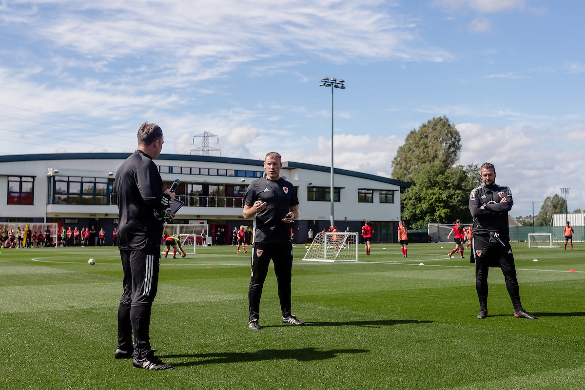 FAWCoachEd's tweet photo. 🏴󠁧󠁢󠁷󠁬󠁳󠁿 FAW NATIONAL COACHES CONFERENCE 2022 ⚽️

📸 Here are some great images from Day One of #FAWCoachConf 

😃 If you were with us at @DragonParkWales or @TheCelticManor please share yours... https://t.co/MJHt4F7vWJ