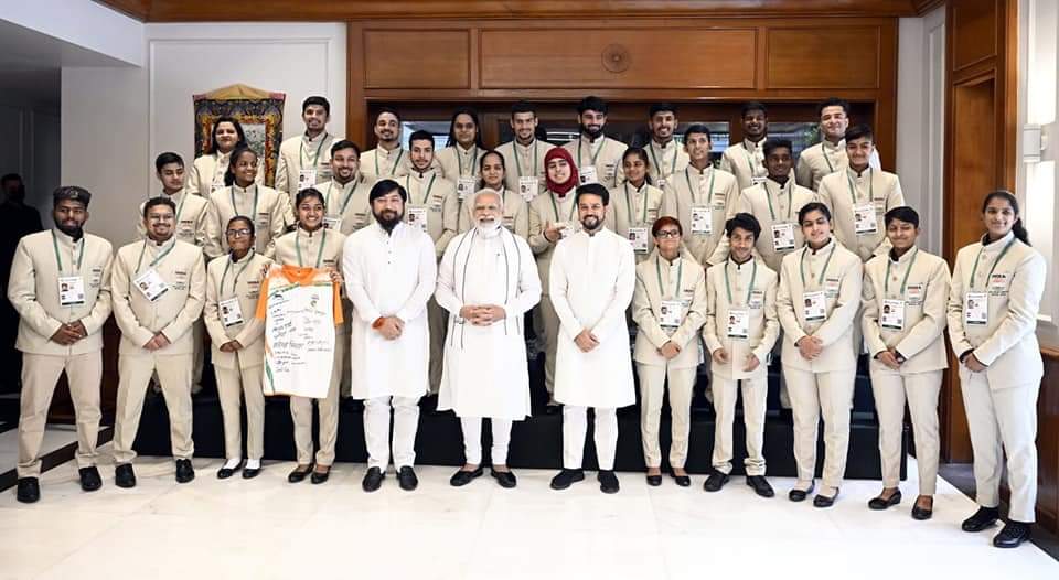 happyhandsind's tweet photo. Truly delighted our contingent has created history at Deaflympics 2021. Thanking @narendramodi for hosting the entire contingent at his residence with effort! Hope that Deaf athletes are an inspiration to HHSD children! 
@CMO_Odisha 
#happyhands
#Deaflympics 
#Deaflympics2021 https://t.co/scuPo8ru2Z