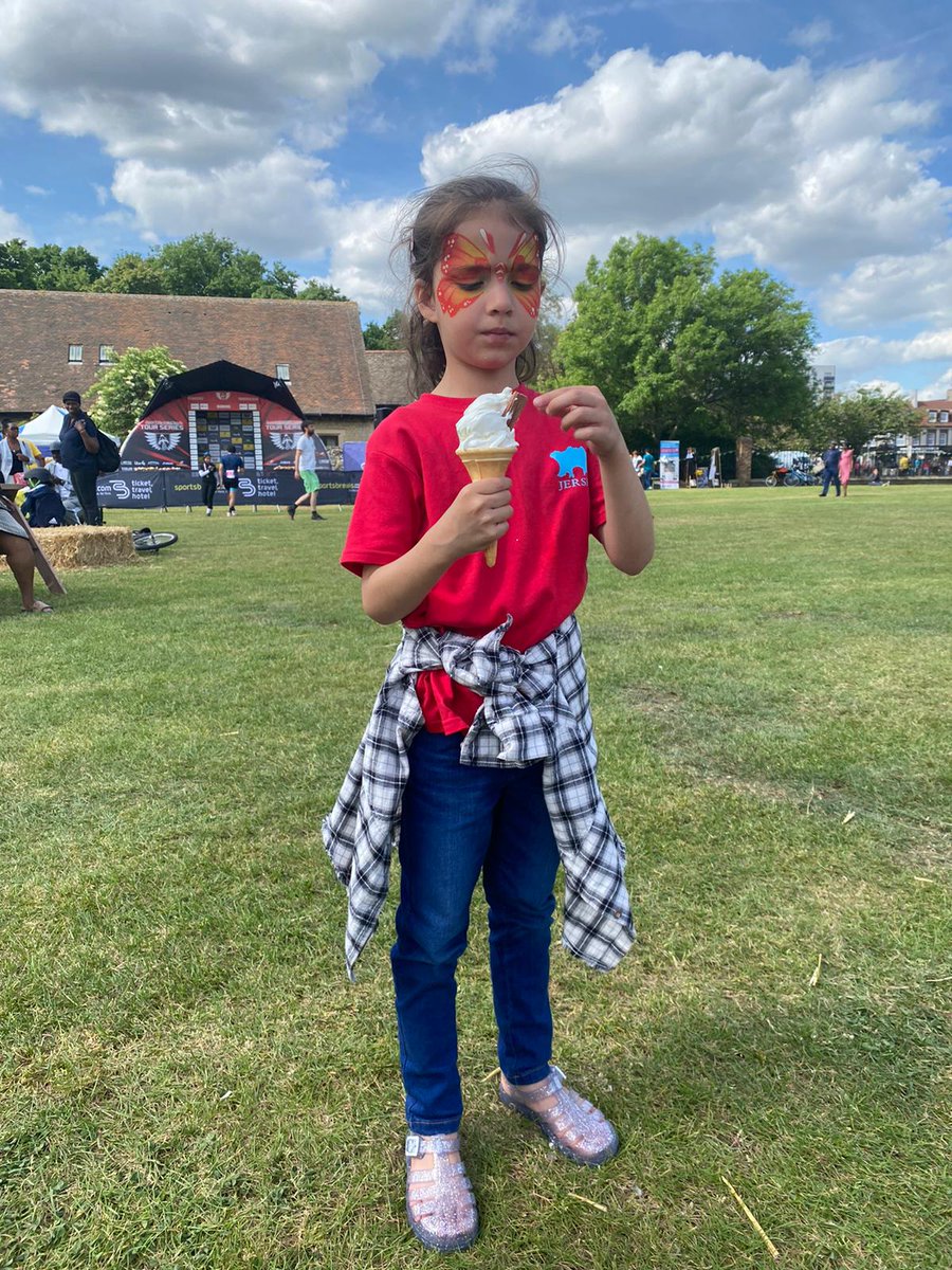 Listed801's tweet photo. Had a fab day at the Barking Bikefest 👍😀🍦🚴 @AdamDobsonTVI @TVInfants #MakingMemories @ClaireTVI https://t.co/icIF42oWT8