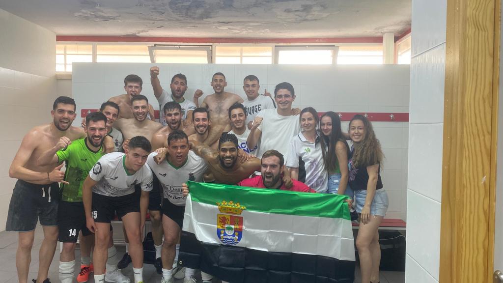 Campeón, na. (RAE)

Persona que obtiene la primacía en el campeonato.

🏆