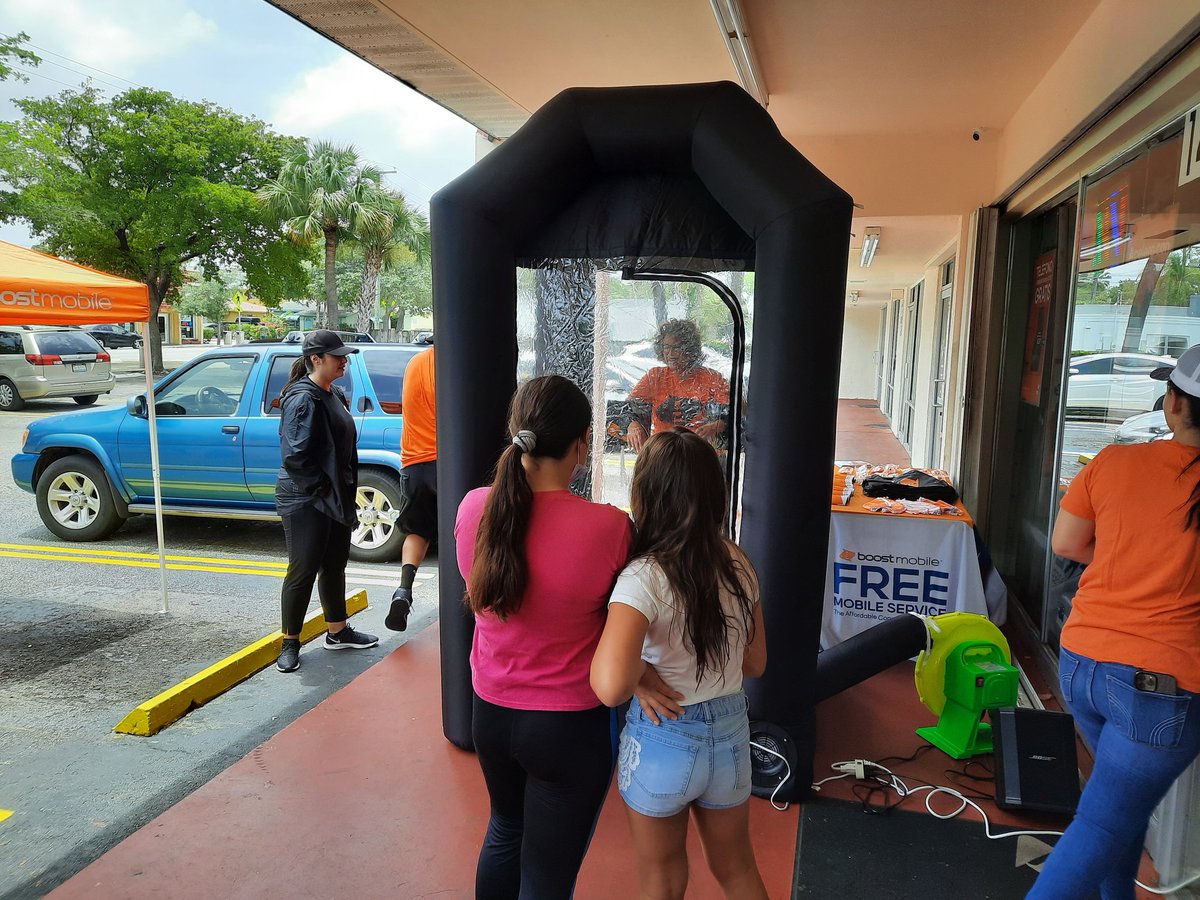 If you want FREE mobile service and FREE prizes from the #Boostmobilemoneymachine stop by Boost Mobile located at 1408 Lucerne Ave.,Lake Worth Fl. 33460. #ACP #Boostmobile @JayMiglionico <a href="/mschwager3/">Michael Schwager</a> <a href="/tonywagner29/">Tony Wagner</a> <a href="/JenniferGibbsLM/">Jennifer Gibbs</a> <a href="/bellatobon11/">Isabel C Tobòn</a>