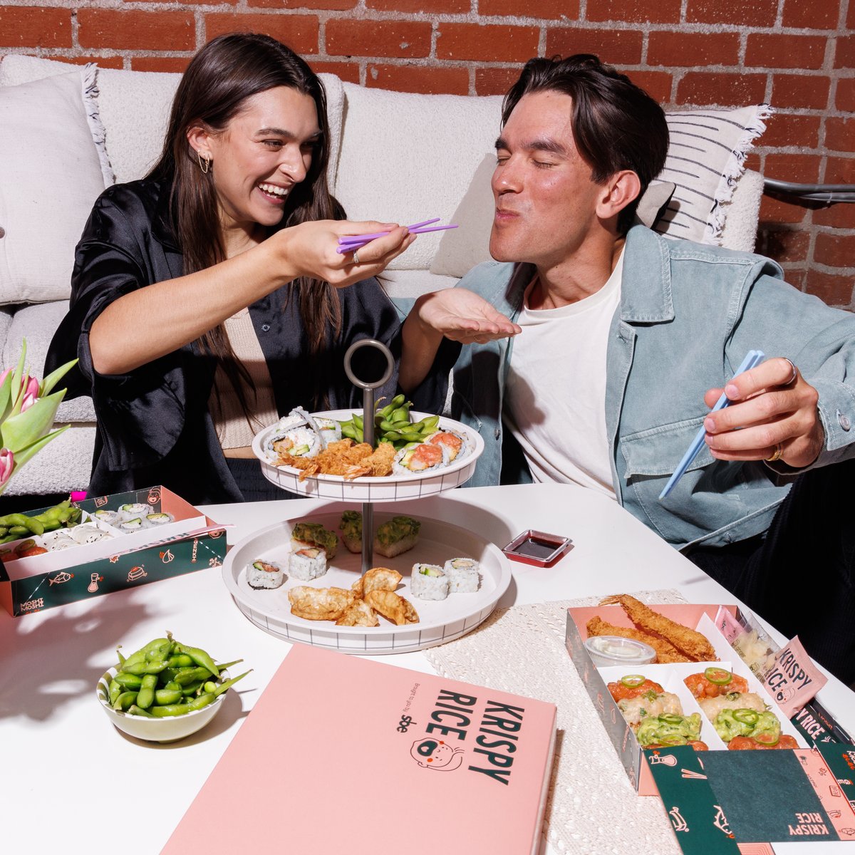 KrispyRicesbe's tweet photo. Make date nights a little more exciting with #KrispyRice! Order now on the @gobycitizens app, or on @postmates, @doordash, @grubhub or @ubereats ! 🍣 https://t.co/bs4BNq0jSh