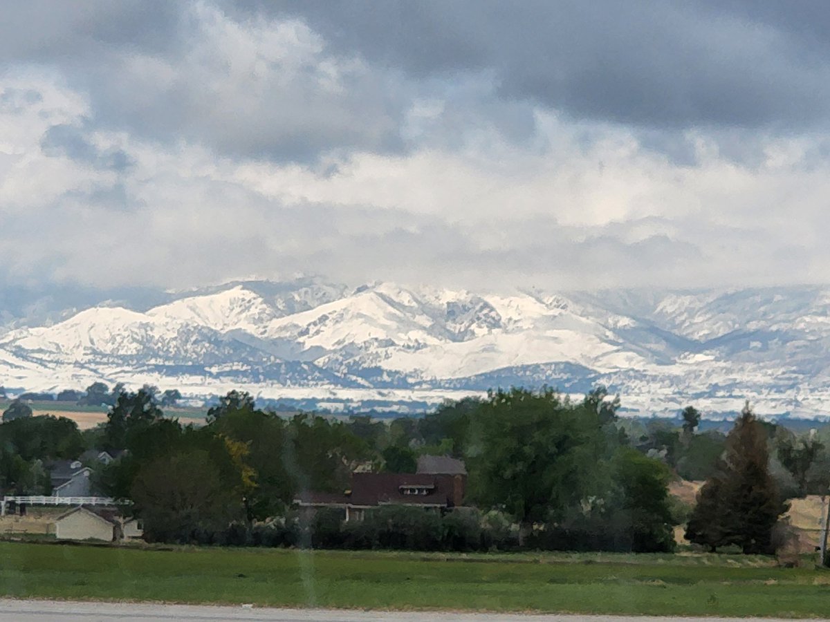 gabbigast's tweet photo. Mountains. https://t.co/lxNQqfD6pS