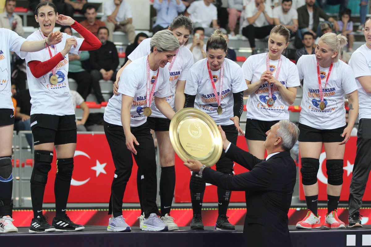 🏆 İşte kupa töreninden kareler! 📷