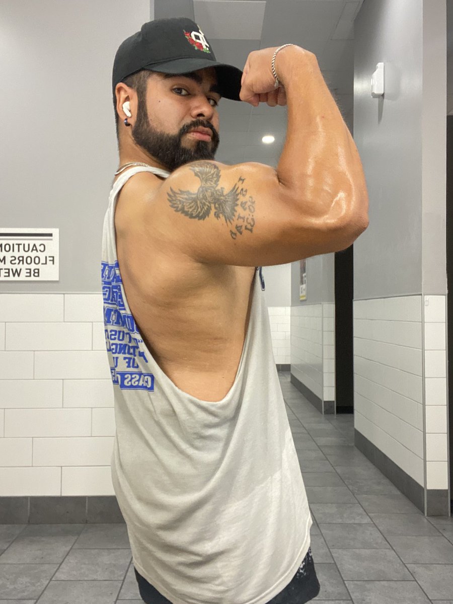 David_Slice's tweet image. feeling slightly bricked up (ignore my face of disgust)