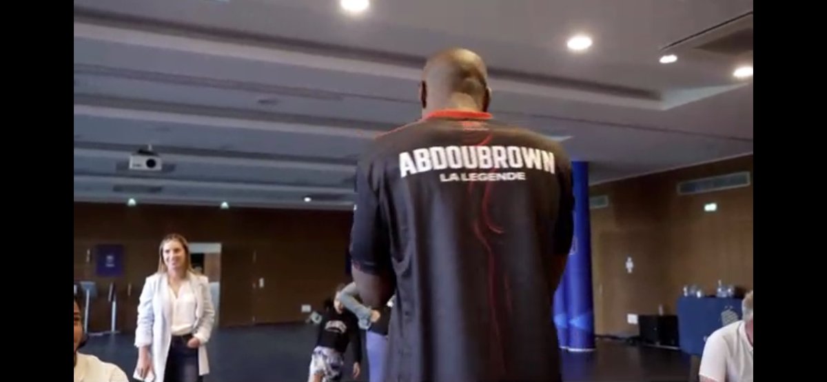 KaioGaming's tweet photo. CHAMPIOOOON DE FRANCE !!!!!
ON EST CHAMPIONS DE FRANCE BORDEL !!!! @Kaio_AbdouBrown T’ES UNE LÉGENDE !!! 🏆🇫🇷🔥 https://t.co/ye0Ri1LuH0